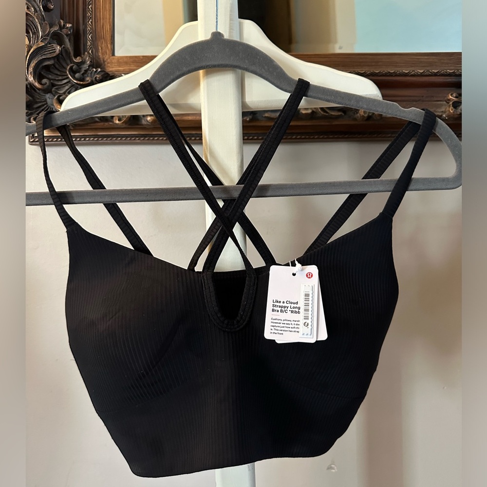 Lululemon Like A Cloud Strappy Bra Ribbed. New size 10